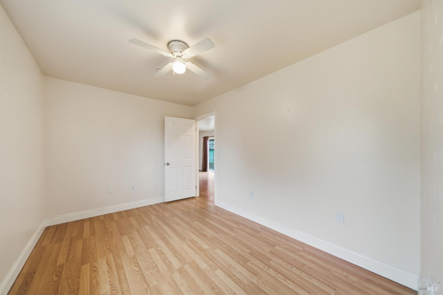 Detail Gallery Image 9 of 52 For 3960 Llano Rd, Santa Rosa,  CA 95407 - 6 Beds | 4 Baths