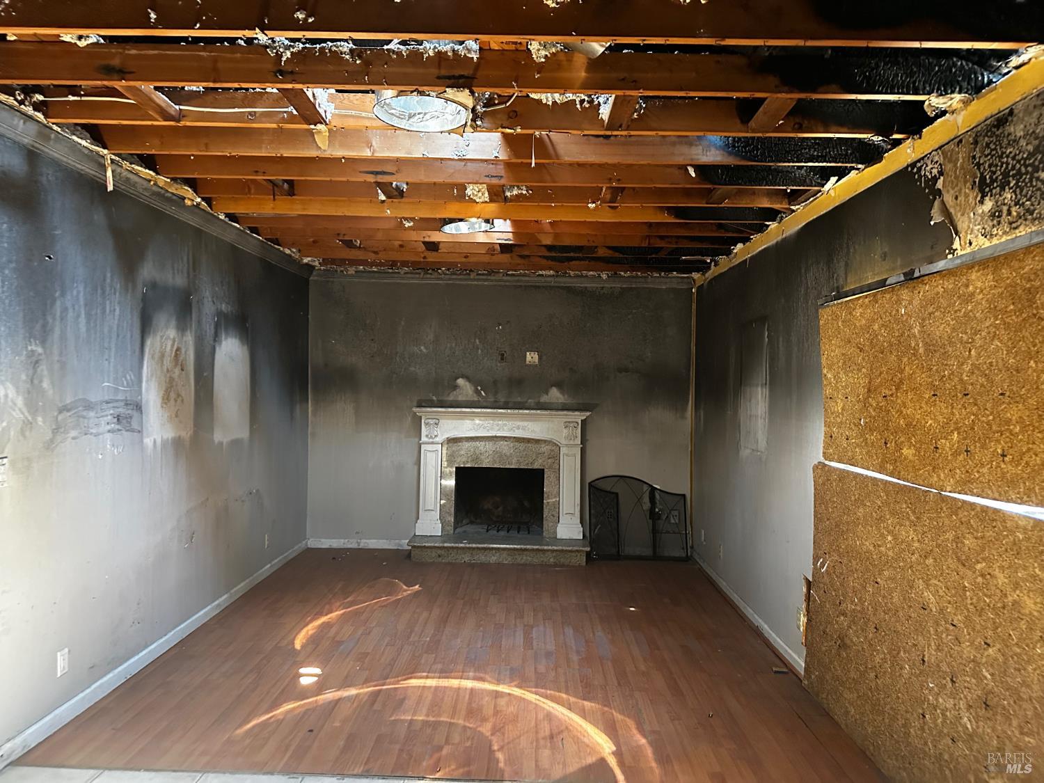 Detail Gallery Image 5 of 9 For 2051 Barbour Dr, Fairfield,  CA 94534 - 3 Beds | 2 Baths