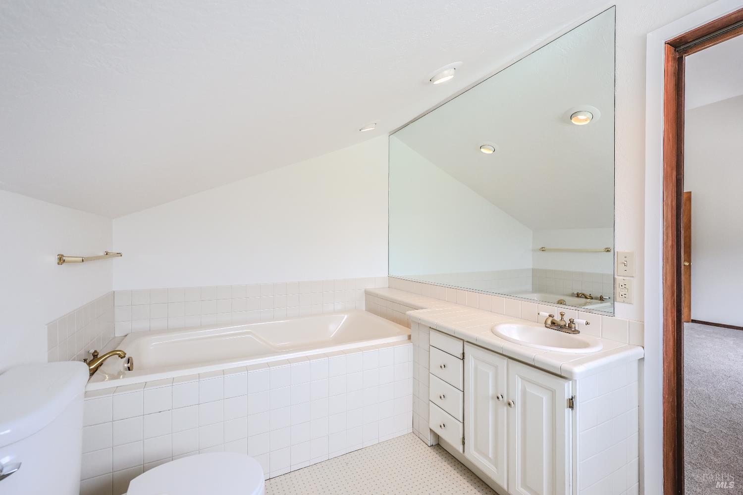 Detail Gallery Image 30 of 74 For 31600 Little Valley Rd, Fort Bragg,  CA 95437 - 3 Beds | 2 Baths