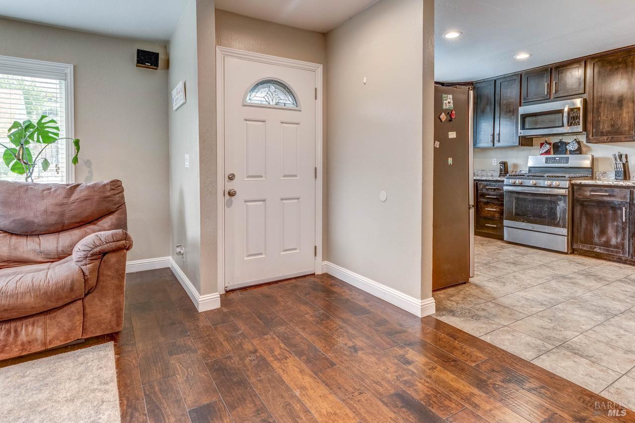 Detail Gallery Image 10 of 28 For 1448 O Hare Dr, Benicia,  CA 94510 - 4 Beds | 2 Baths