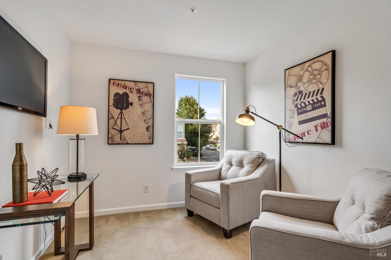 Detail Gallery Image 18 of 38 For 63 Gann Way, Novato,  CA 94949 - 2 Beds | 2/1 Baths