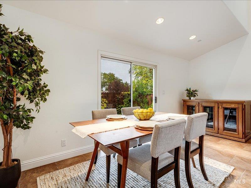 Detail Gallery Image 18 of 39 For 2108 Imola Ave, Napa,  CA 94559 - 4 Beds | 3 Baths