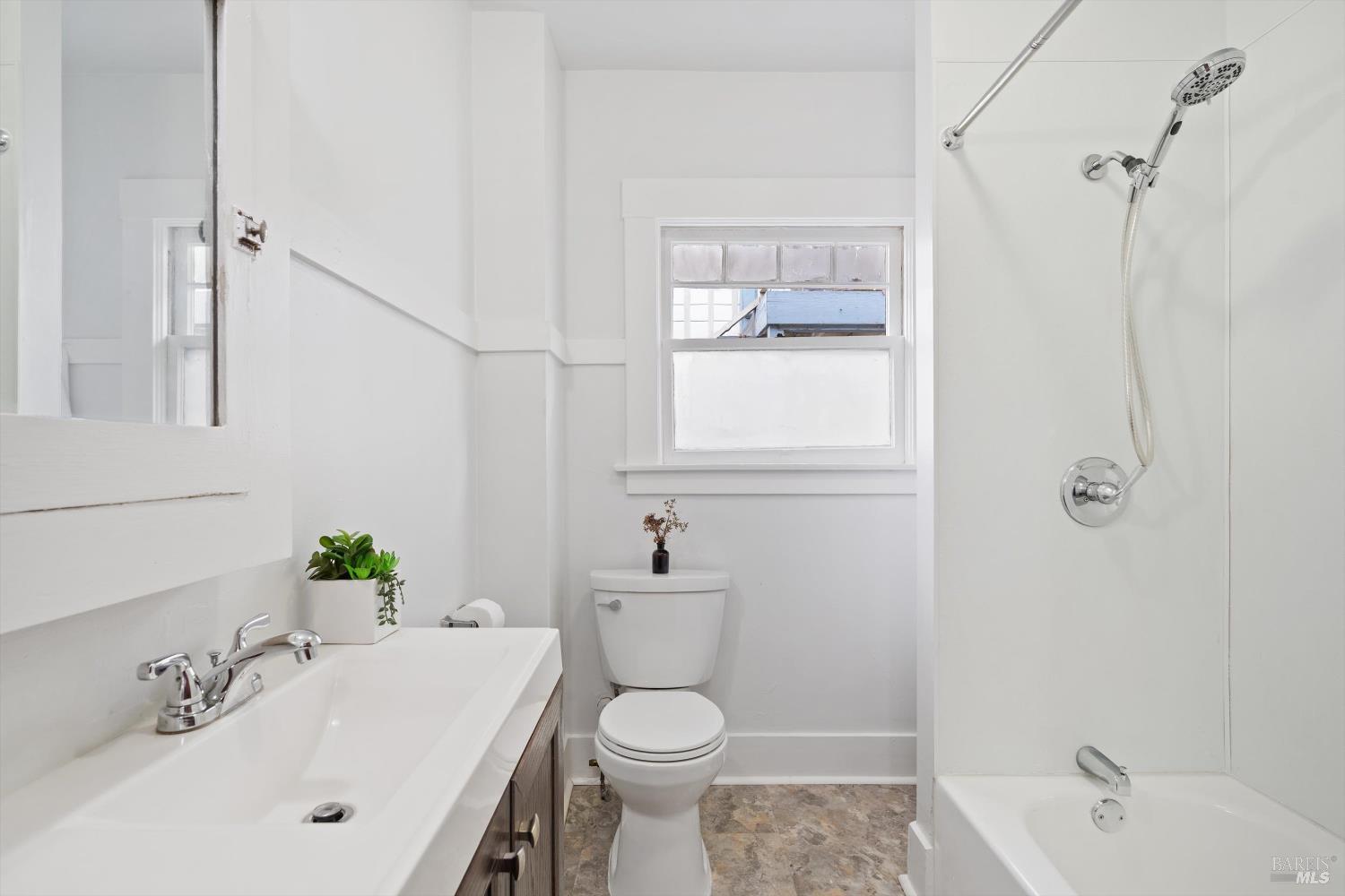 Detail Gallery Image 22 of 58 For 1211 Santa Clara St, Vallejo,  CA 94590 - 4 Beds | 3/1 Baths