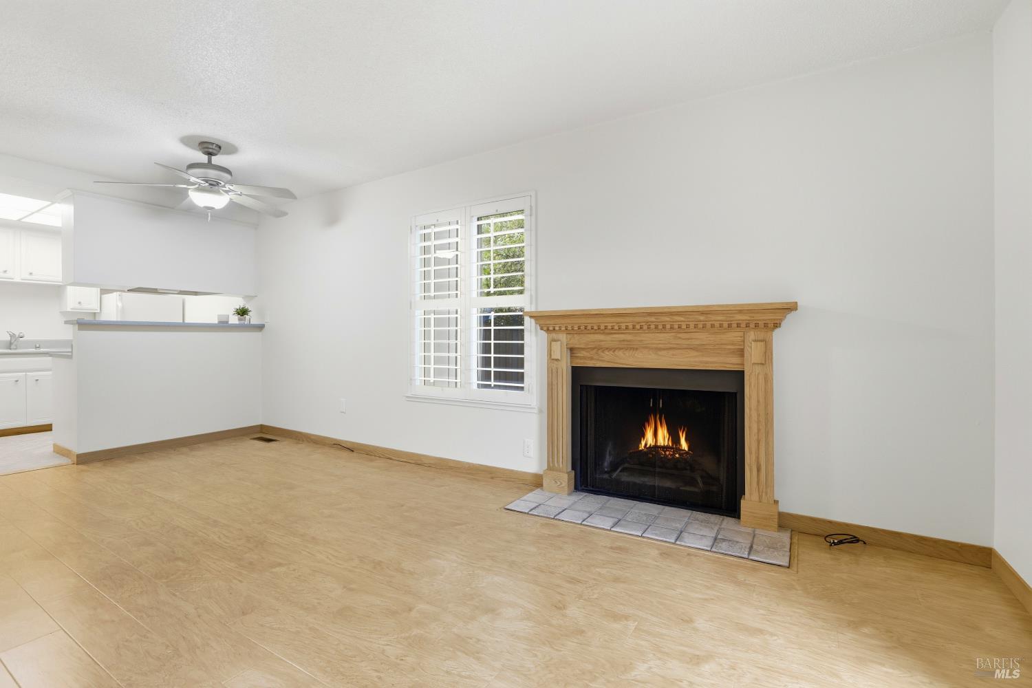 Detail Gallery Image 5 of 21 For 866 Tamalpais Ave a,  Novato,  CA 94947 - 1 Beds | 1 Baths