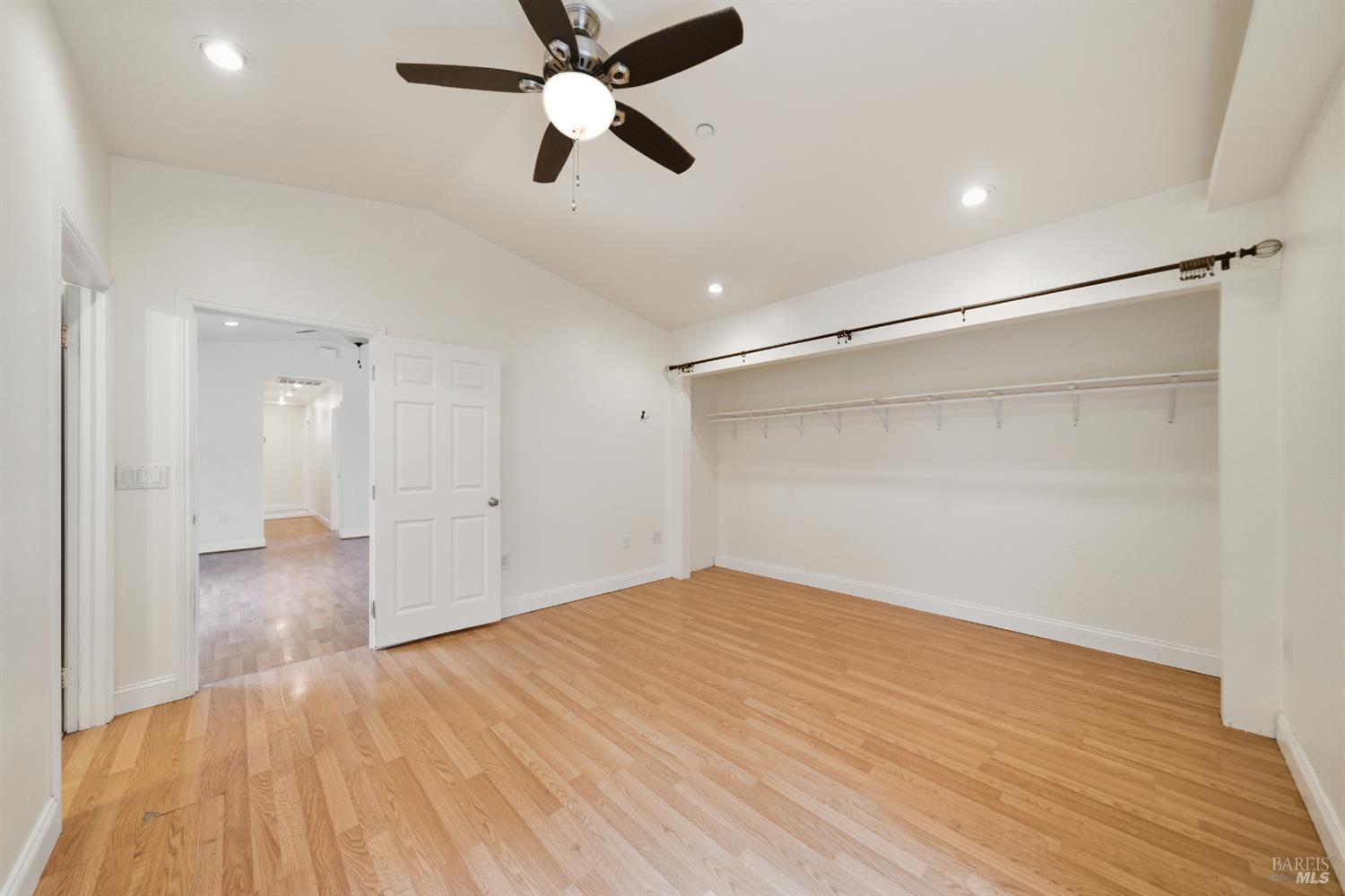 Detail Gallery Image 7 of 52 For 3960 Llano Rd, Santa Rosa,  CA 95407 - 6 Beds | 4 Baths