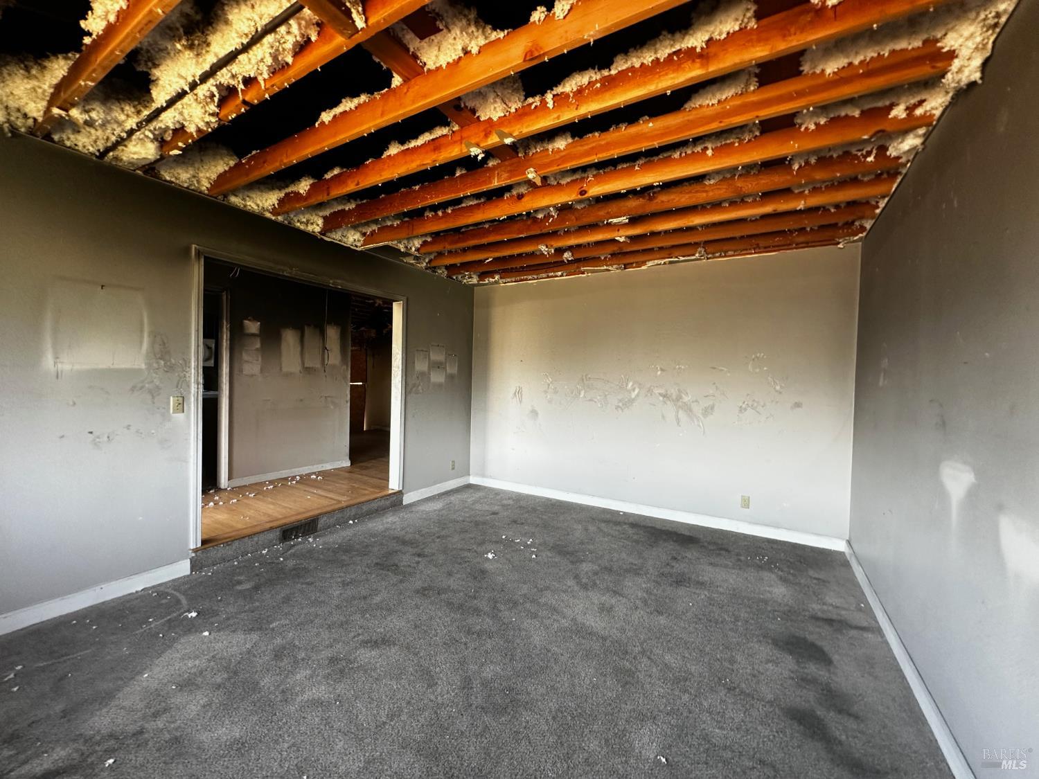 Detail Gallery Image 4 of 9 For 2051 Barbour Dr, Fairfield,  CA 94534 - 3 Beds | 2 Baths