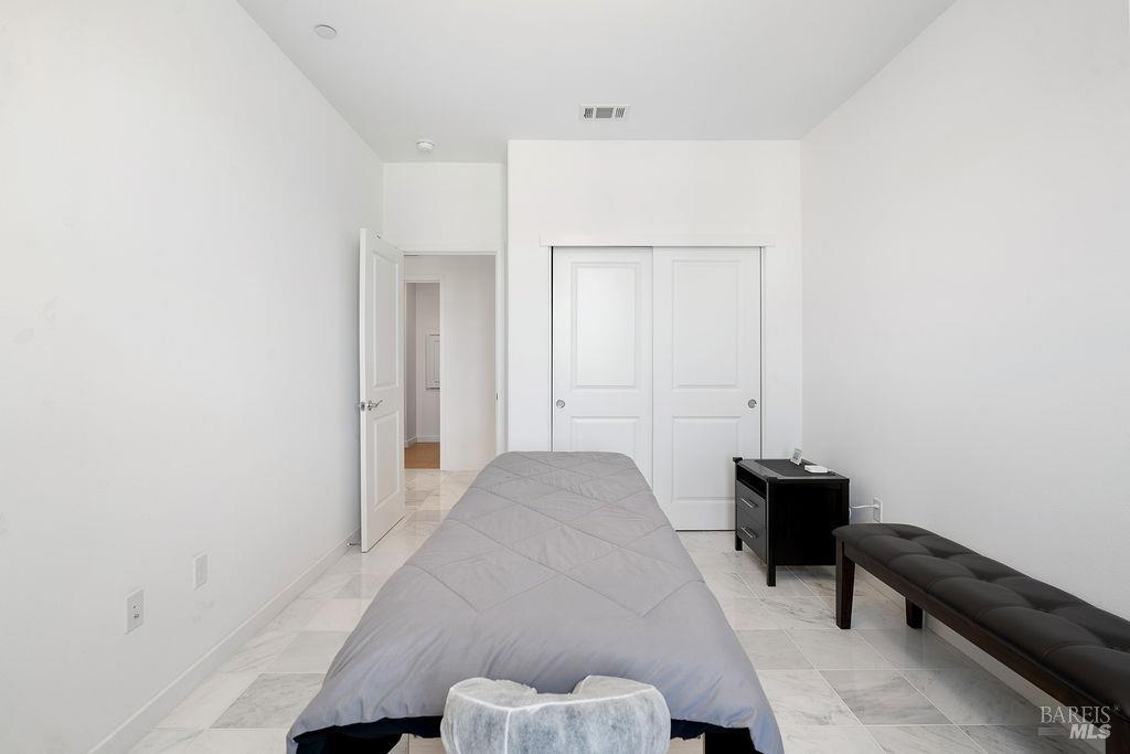 Detail Gallery Image 24 of 48 For 1401 Jamboree Dr, Fairfield,  CA 94533 - 3 Beds | 2/1 Baths