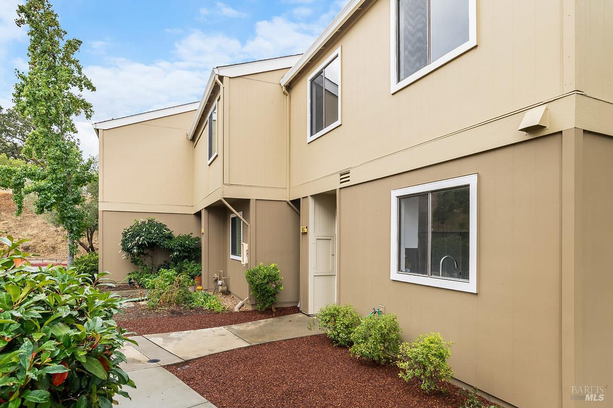 Detail Gallery Image 21 of 24 For 8 Park Crest Ct #C,  Novato,  CA 94947 - 3 Beds | 2/1 Baths