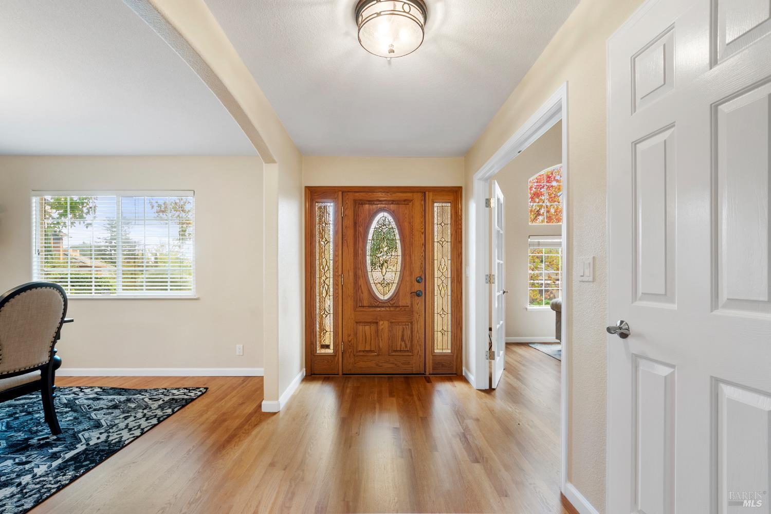 Detail Gallery Image 6 of 68 For 18 Tuscany Ct, Napa,  CA 94558 - 3 Beds | 2/1 Baths