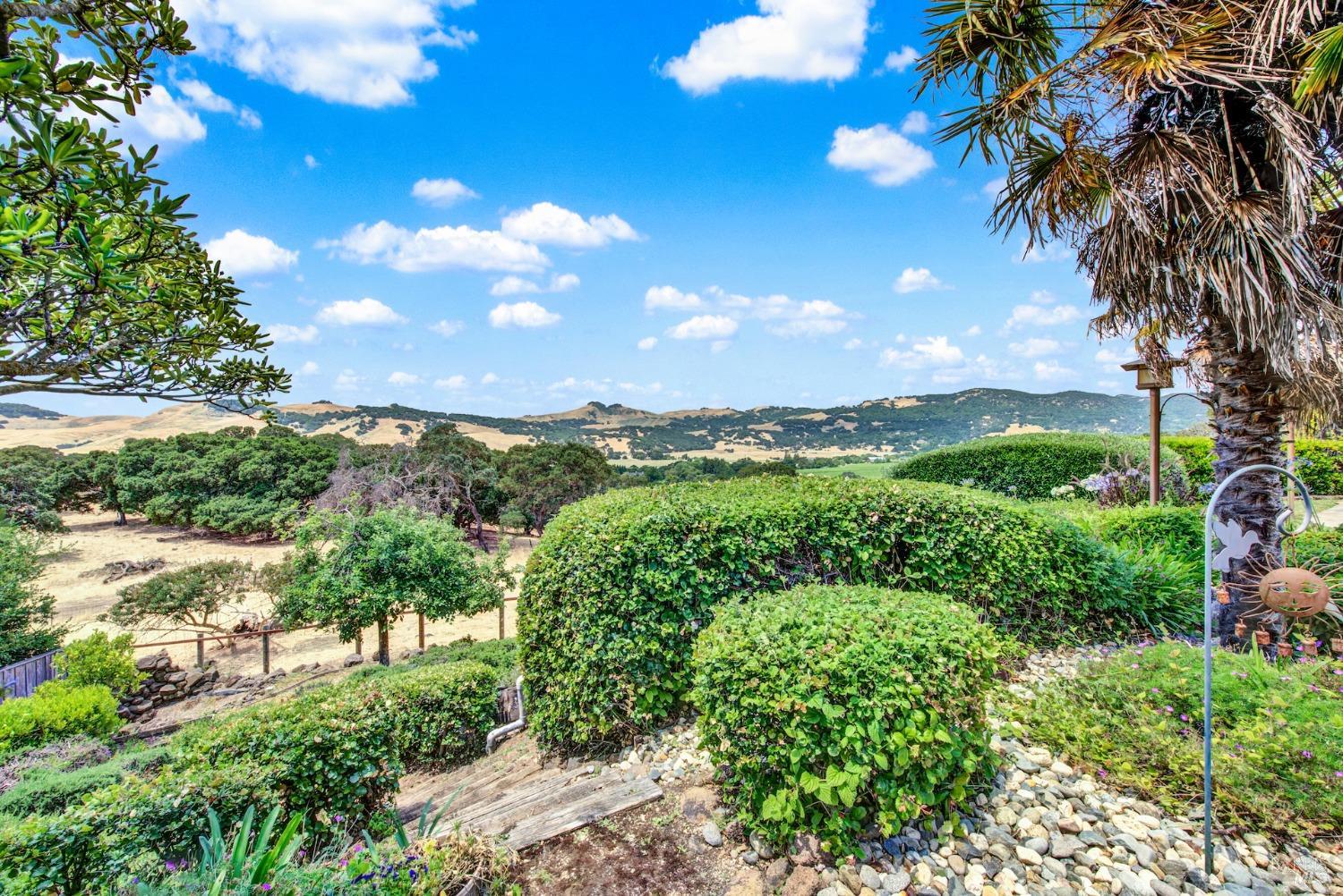 Detail Gallery Image 89 of 99 For 1009 Cypressridge Pl, Fairfield,  CA 94534 - 5 Beds | 4/1 Baths