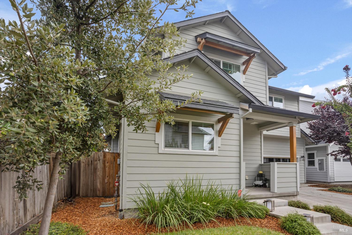 Detail Gallery Image 24 of 24 For 2213 Tapian Way, Santa Rosa,  CA 95403 - 3 Beds | 2/1 Baths