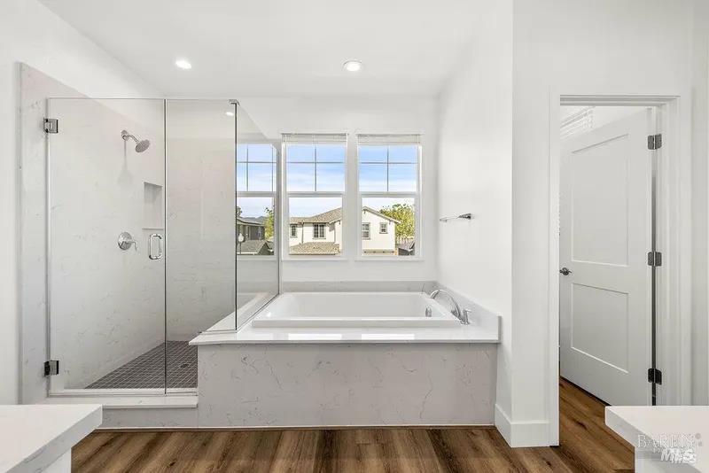 Detail Gallery Image 15 of 30 For 2716 Amora Cir, Santa Rosa,  CA 95407 - 3 Beds | 4/1 Baths