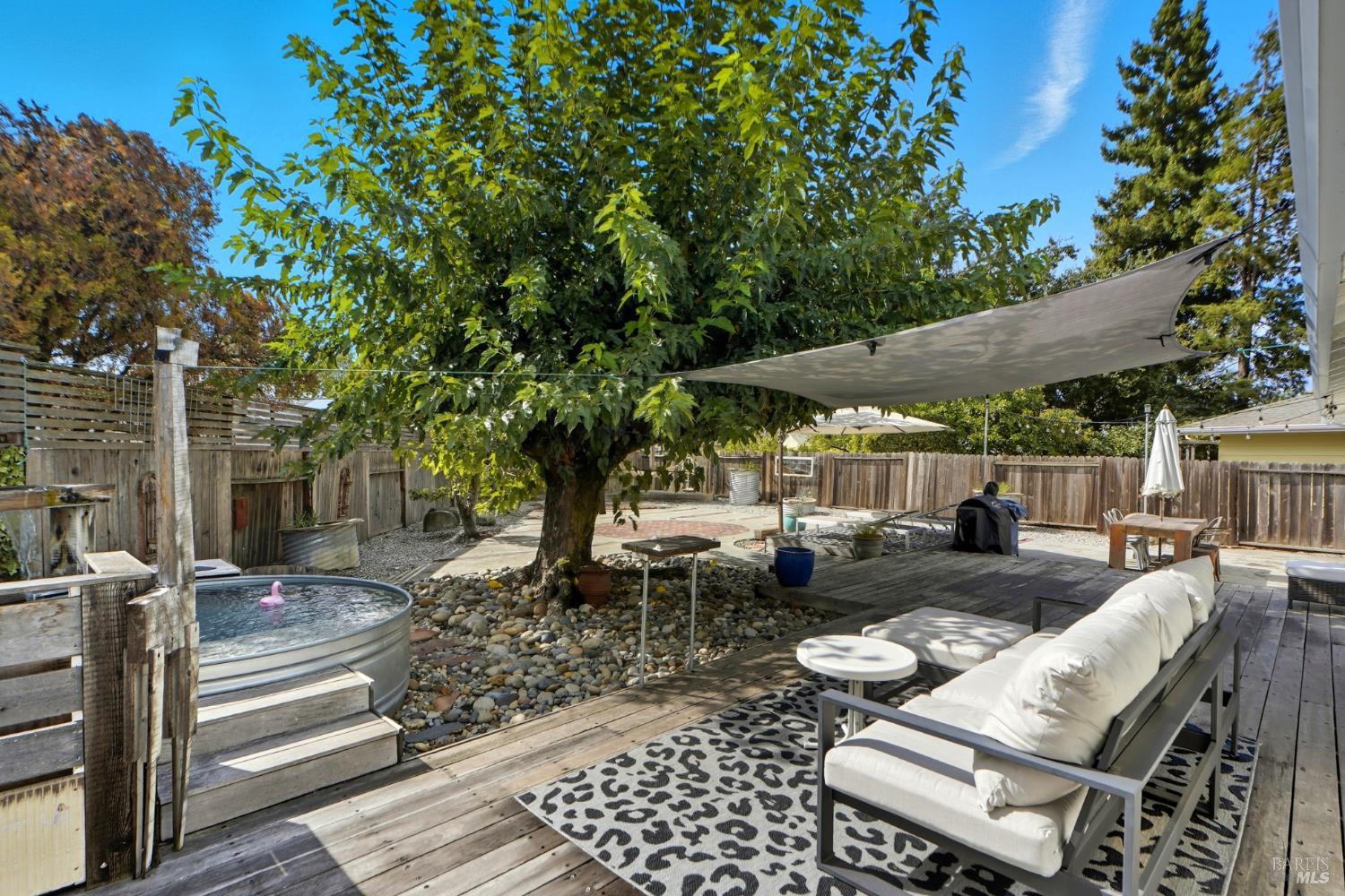 Detail Gallery Image 24 of 31 For 3378 Dartmouth Dr, Santa Rosa,  CA 95405 - 3 Beds | 2 Baths