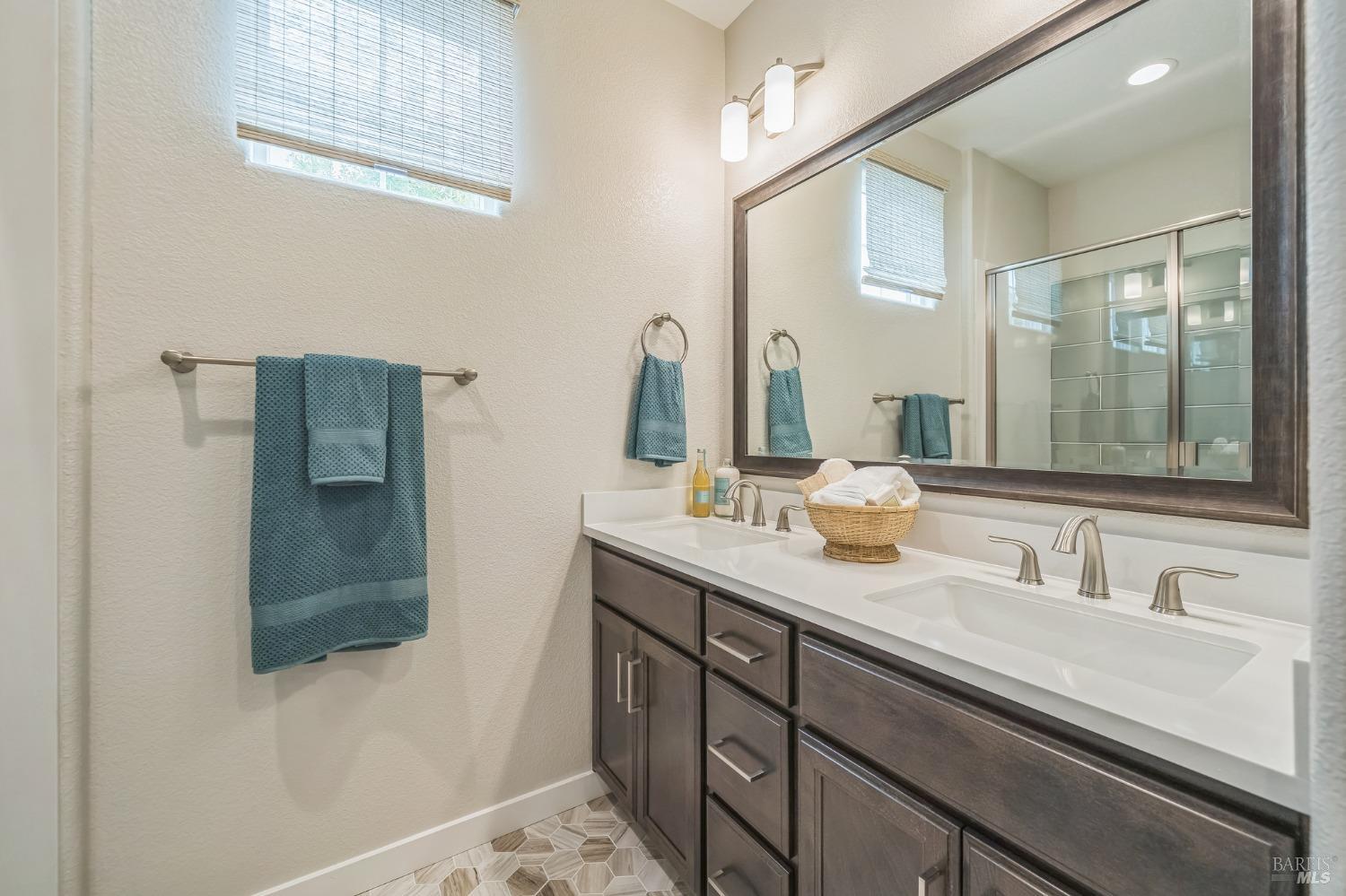 Detail Gallery Image 13 of 19 For 2324 Serenity Dr, Rio Vista,  CA 94571 - 2 Beds | 2/1 Baths
