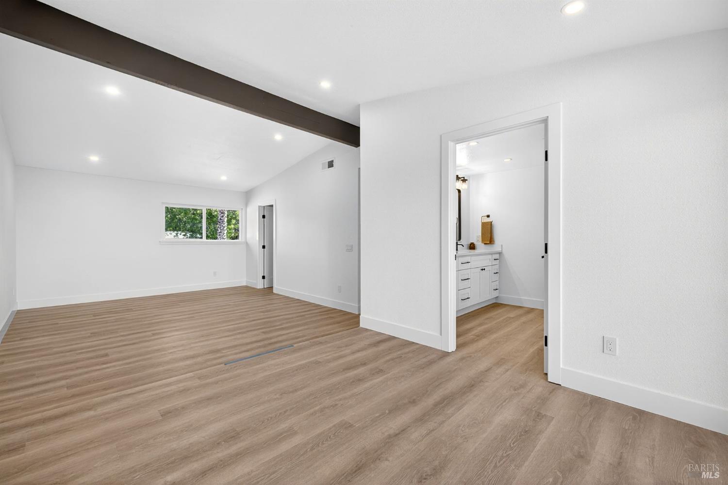 Detail Gallery Image 41 of 67 For 690 Holly Ave, Rohnert Park,  CA 94928 - 5 Beds | 3 Baths