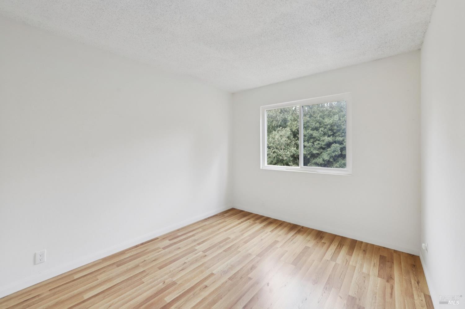 Detail Gallery Image 19 of 46 For 240 Parkview Ter, Vallejo,  CA 94589 - 3 Beds | 2/1 Baths