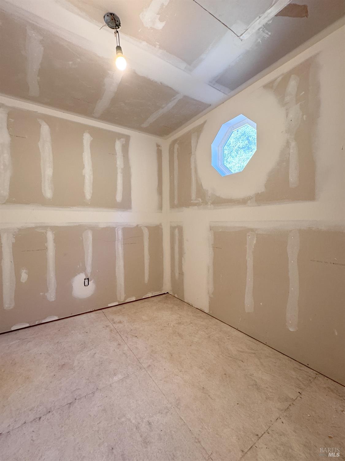 Detail Gallery Image 22 of 29 For 24511 Cypress Dr, Willits,  CA 95490 - 3 Beds | 2/1 Baths