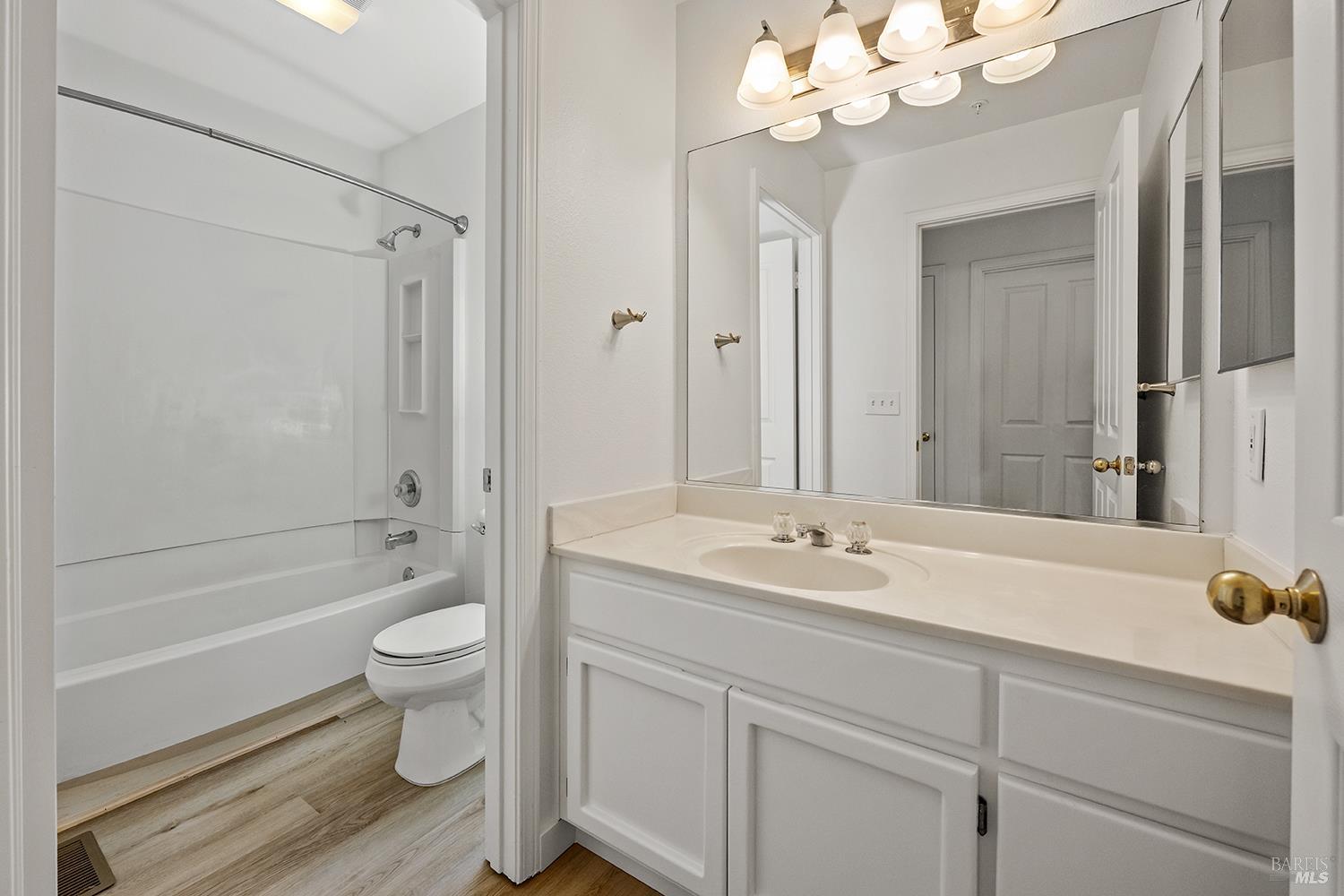 Detail Gallery Image 36 of 43 For 431 University St, Healdsburg,  CA 95448 - – Beds | – Baths