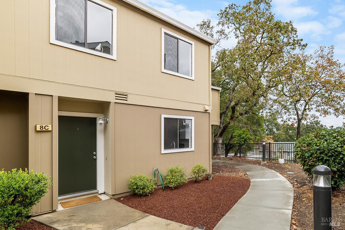 Detail Gallery Image 19 of 24 For 8 Park Crest Ct #C,  Novato,  CA 94947 - 3 Beds | 2/1 Baths
