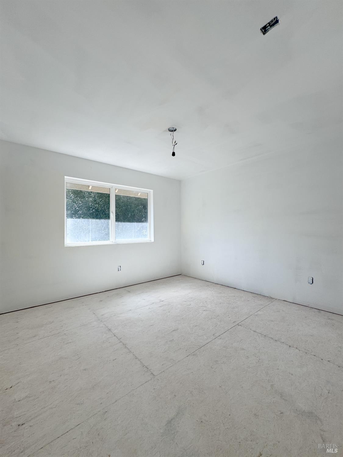 Detail Gallery Image 26 of 29 For 24511 Cypress Dr, Willits,  CA 95490 - 3 Beds | 2/1 Baths