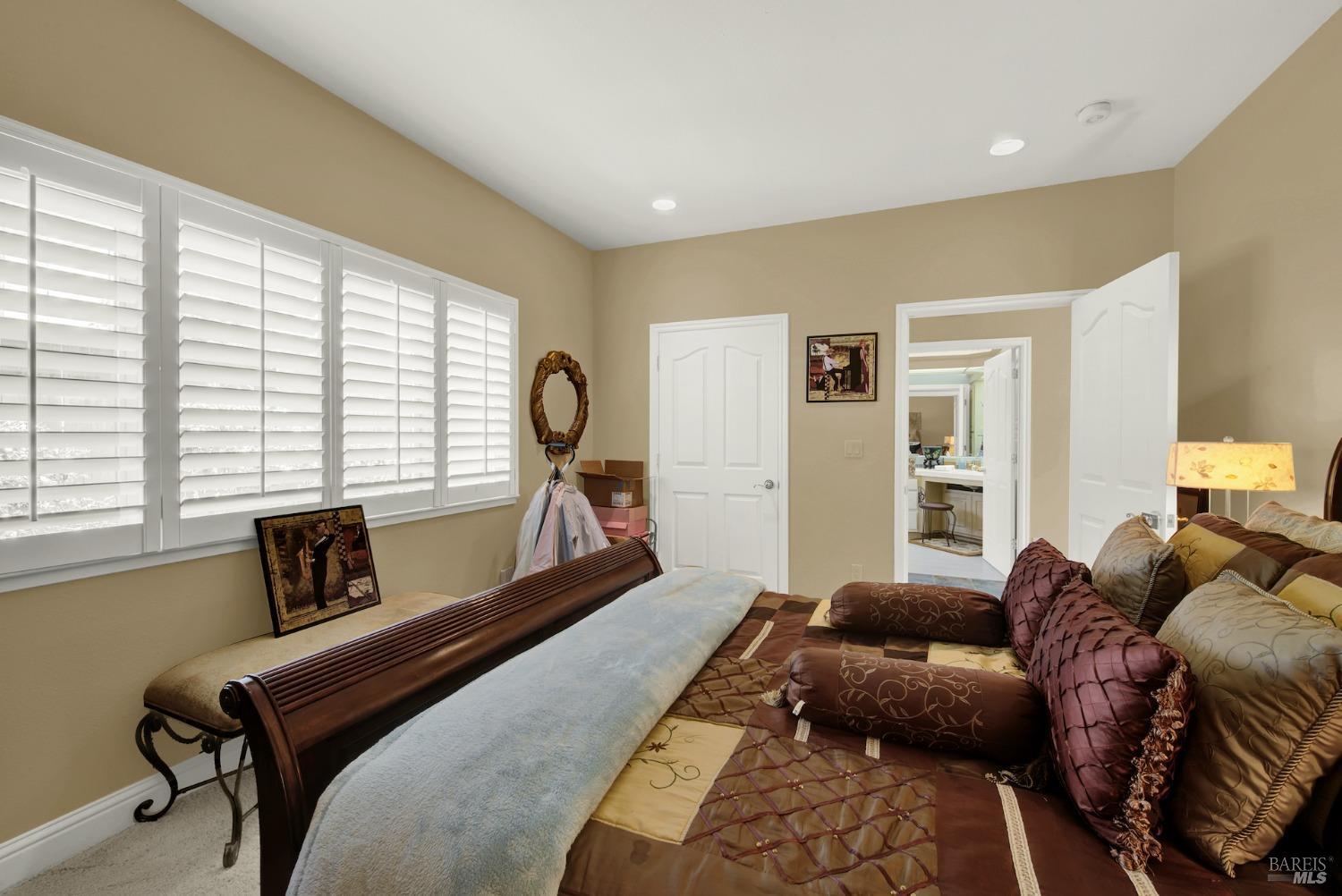 Detail Gallery Image 58 of 99 For 1009 Cypressridge Pl, Fairfield,  CA 94534 - 5 Beds | 4/1 Baths