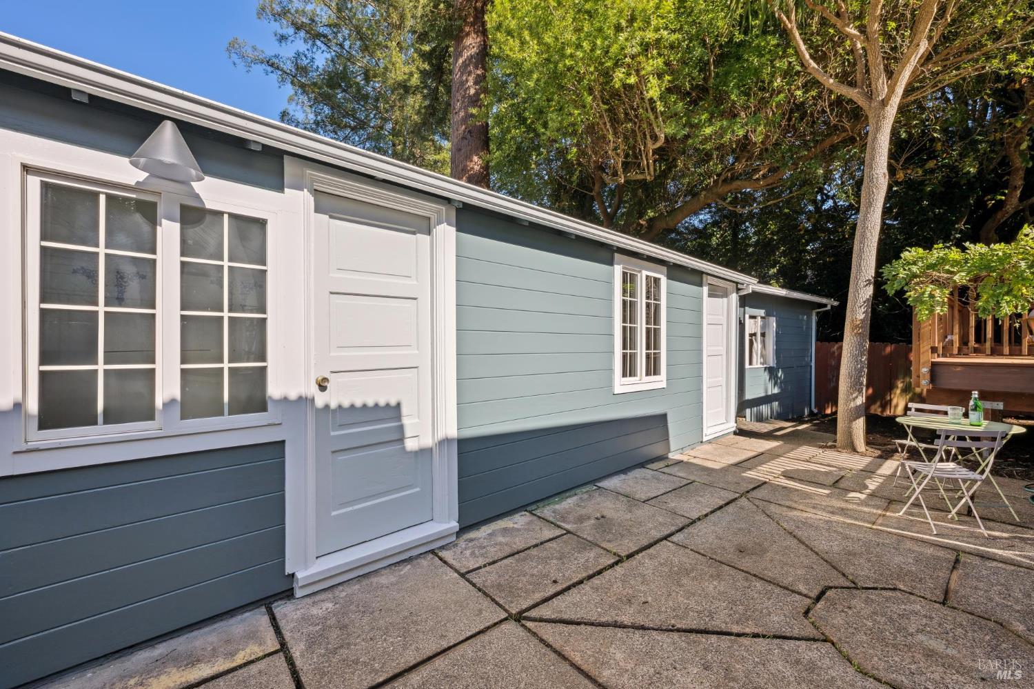 Detail Gallery Image 19 of 22 For 647 Northern Ave, Mill Valley,  CA 94941 - 2 Beds | 1 Baths