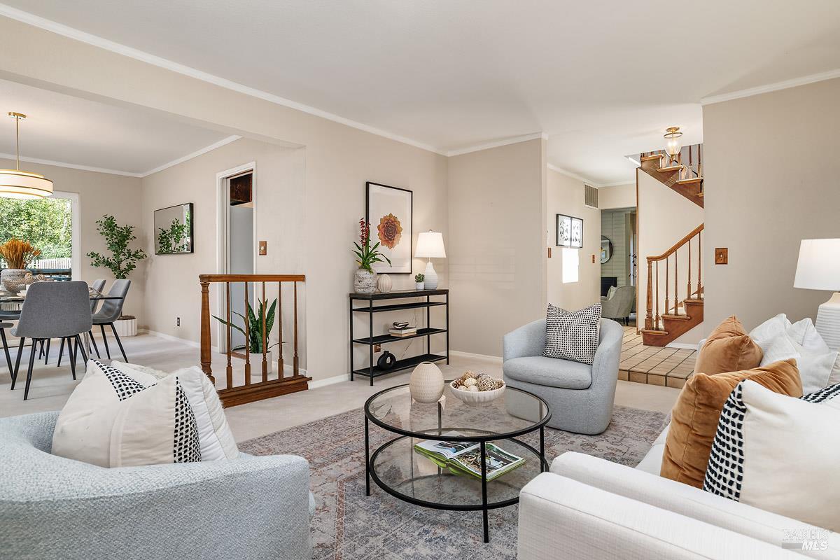 Detail Gallery Image 9 of 38 For 51 Mount Muir Ct, San Rafael,  CA 94903 - 5 Beds | 2/1 Baths