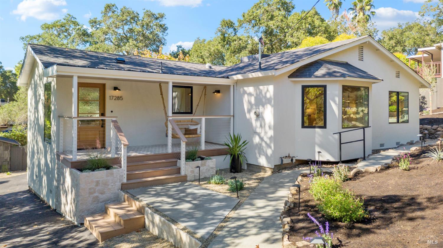 Detail Gallery Image 2 of 87 For 17285 Hillcrest Ave, Sonoma,  CA 95476 - 3 Beds | 3 Baths