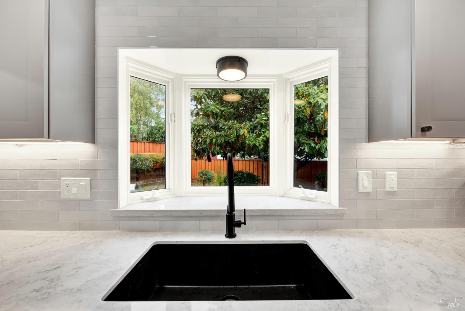 Detail Gallery Image 15 of 42 For 2407 Norton St, Napa,  CA 94558 - 3 Beds | 2 Baths