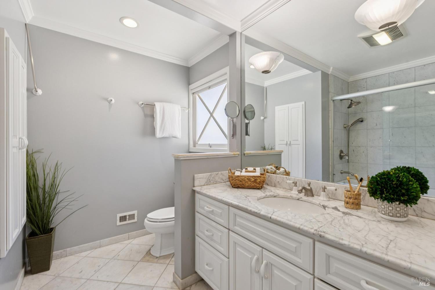 Detail Gallery Image 57 of 57 For 19 Mliss Ln, San Rafael,  CA 94901 - 4 Beds | 3 Baths