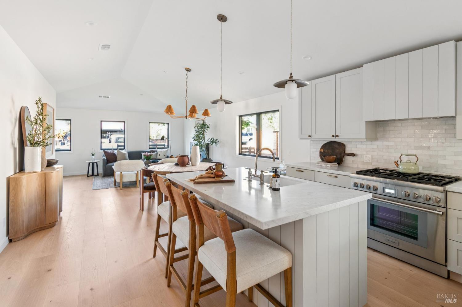 Detail Gallery Image 18 of 62 For 78 Nelson Ave, Mill Valley,  CA 94941 - 4 Beds | 3/1 Baths