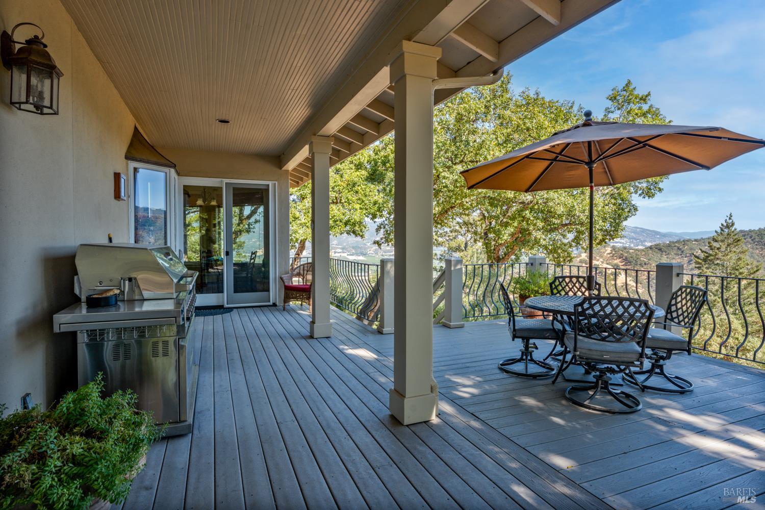 Detail Gallery Image 34 of 56 For 800 Boonville Rd, Ukiah,  CA 95482 - 4 Beds | 4 Baths