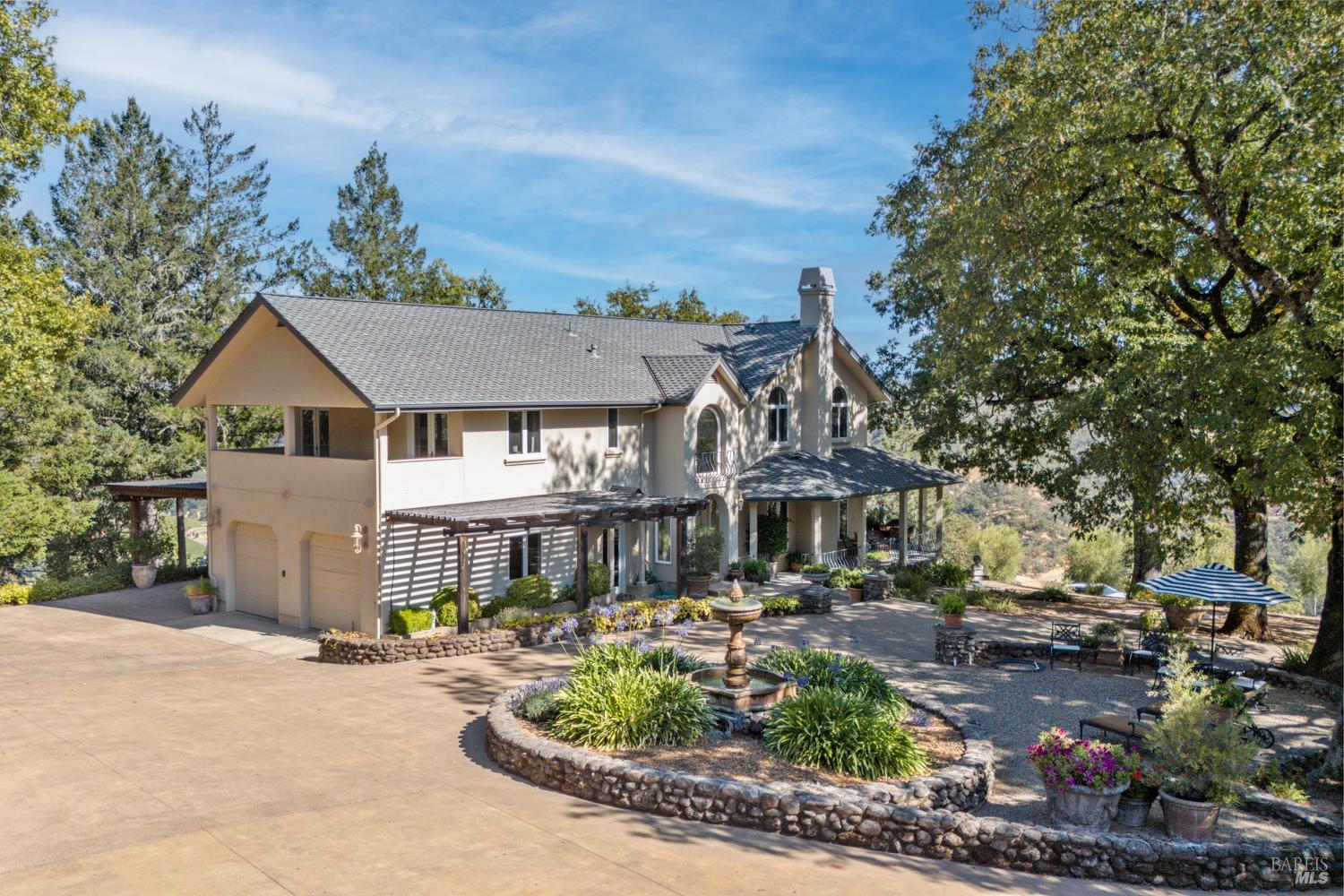 Detail Gallery Image 6 of 56 For 800 Boonville Rd, Ukiah,  CA 95482 - 4 Beds | 4 Baths