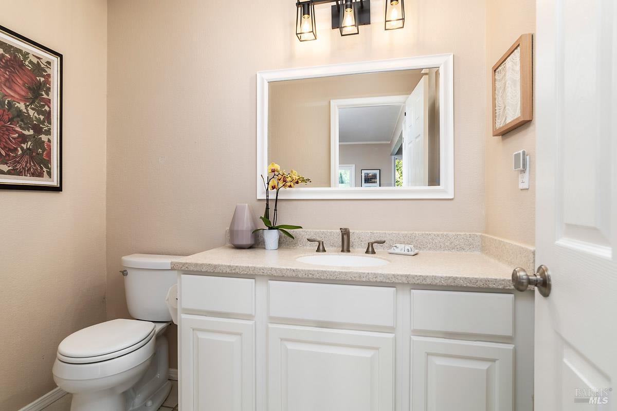 Detail Gallery Image 25 of 38 For 51 Mount Muir Ct, San Rafael,  CA 94903 - 5 Beds | 2/1 Baths