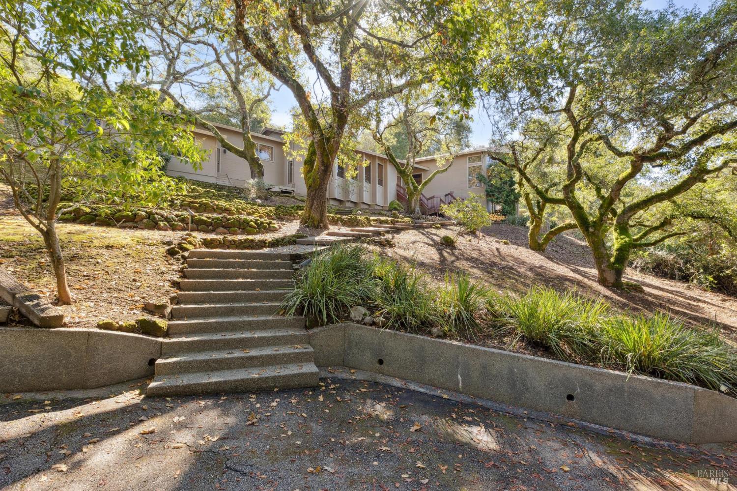 Detail Gallery Image 63 of 76 For 2060 Oak Ridge Dr, Santa Rosa,  CA 95404 - 3 Beds | 2 Baths