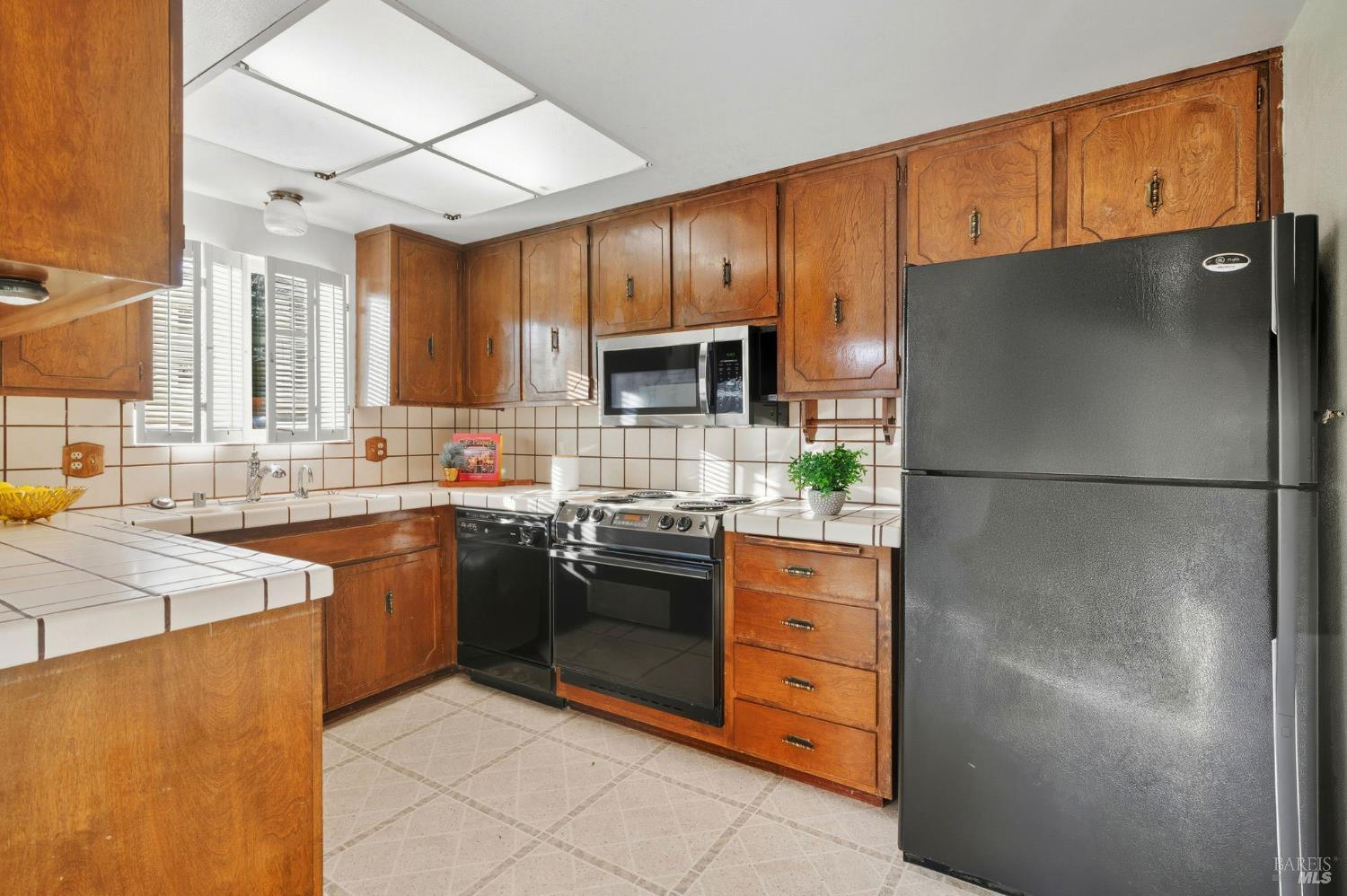 Detail Gallery Image 13 of 33 For 2657 Marigold Dr, Fairfield,  CA 94533 - 3 Beds | 2 Baths