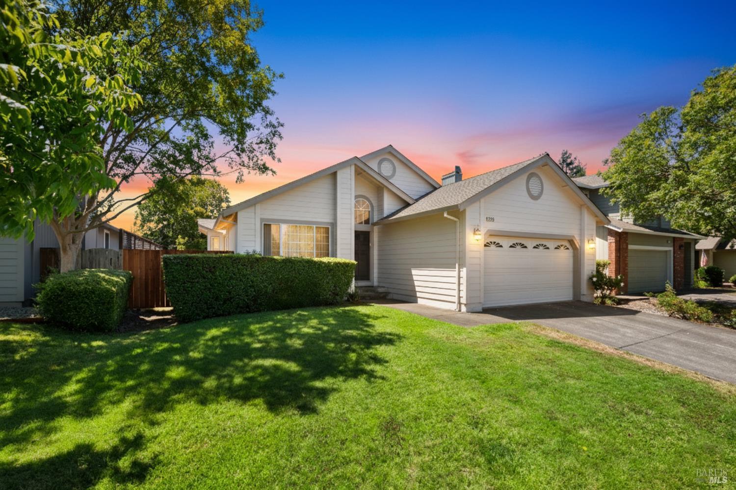 2154 NW Longhorn Circle