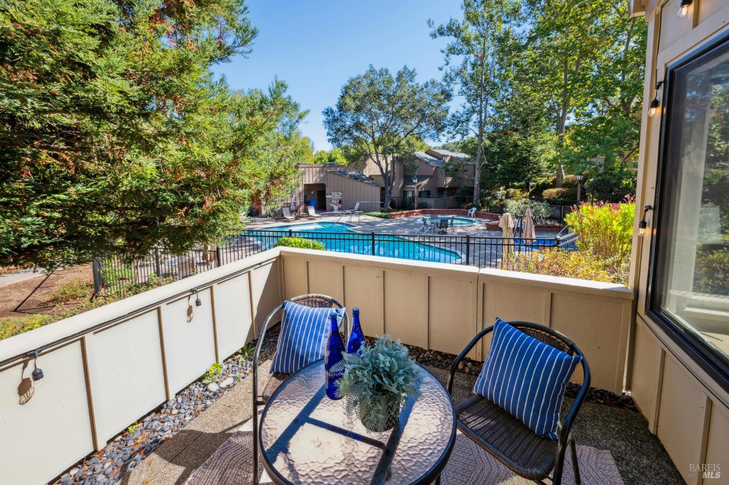 Detail Gallery Image 44 of 51 For 53 Flicker Dr, Novato,  CA 94949 - 3 Beds | 2/1 Baths