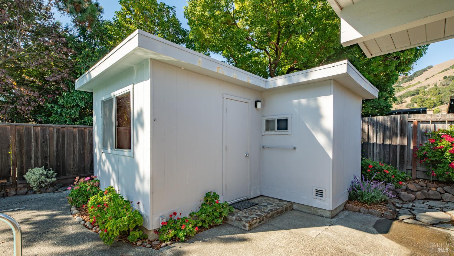 Detail Gallery Image 33 of 36 For 19 Mount Lassen Dr, San Rafael,  CA 94903 - 4 Beds | 2 Baths