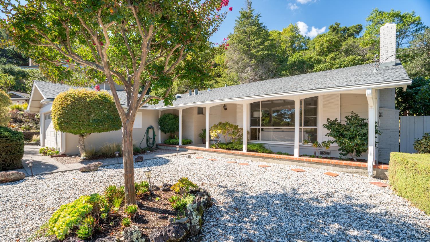 Detail Gallery Image 23 of 40 For 175 Rollingwood Dr, San Rafael,  CA 94901 - 3 Beds | 2 Baths