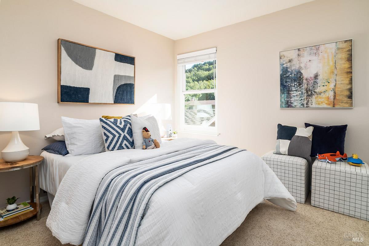 Detail Gallery Image 23 of 38 For 51 Mount Muir Ct, San Rafael,  CA 94903 - 5 Beds | 2/1 Baths