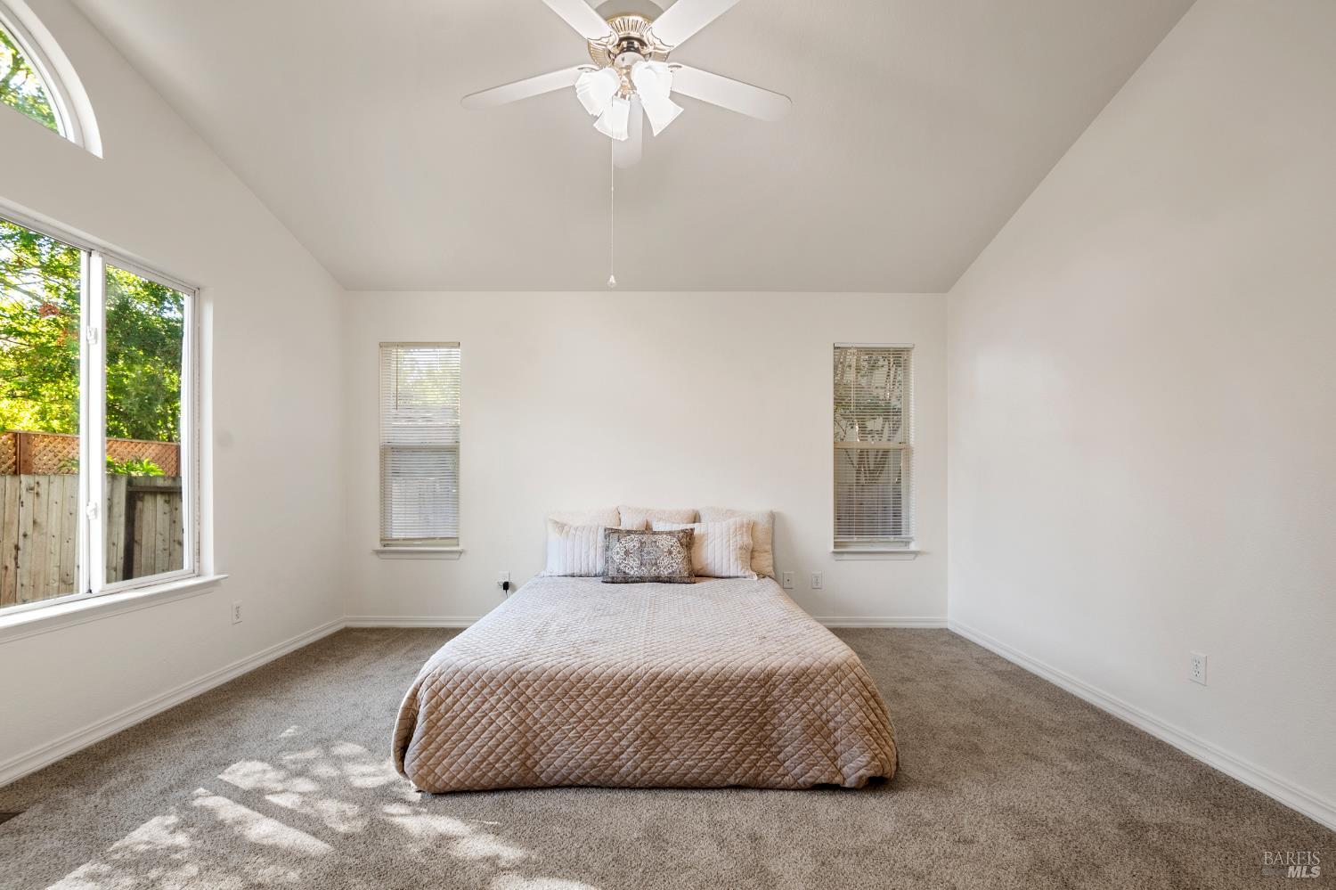 Detail Gallery Image 28 of 42 For 2154 Nw Longhorn Cir, Santa Rosa,  CA 95401 - 3 Beds | 2 Baths