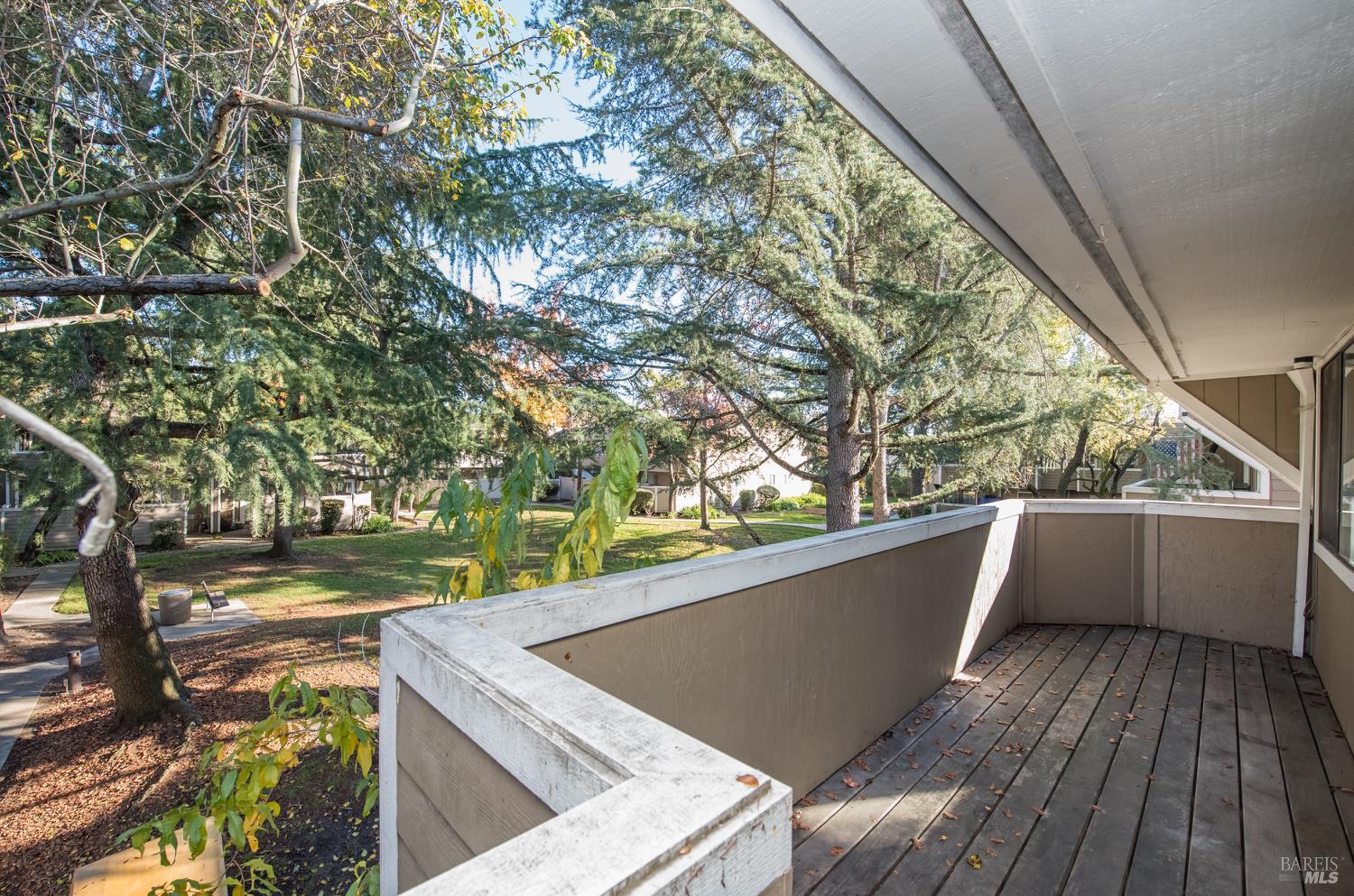 Detail Gallery Image 22 of 24 For 2147 W Steele Ln, Santa Rosa,  CA 95403 - 2 Beds | 1/1 Baths