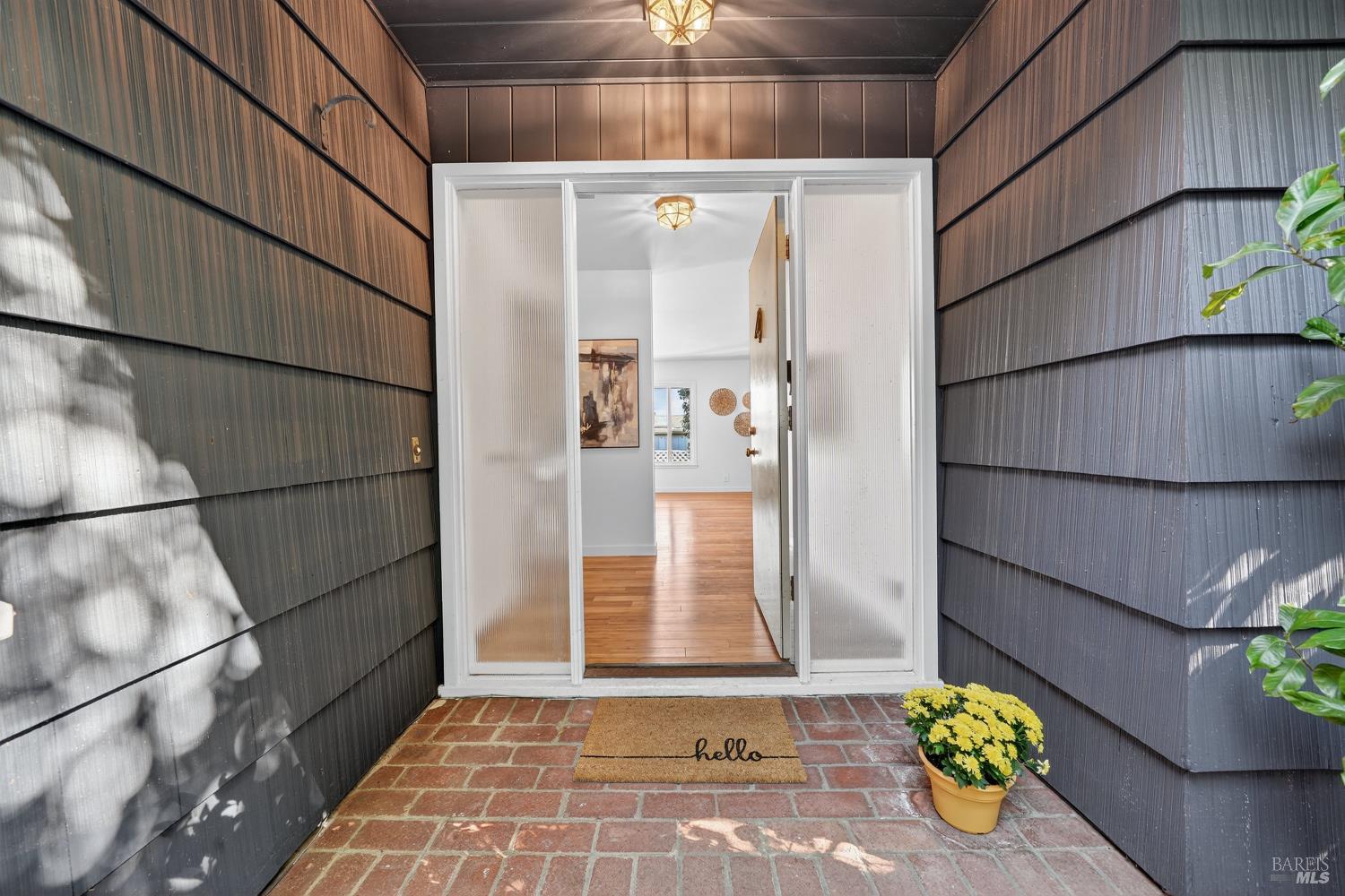 Detail Gallery Image 5 of 60 For 32 Los Robles Dr, San Rafael,  CA 94901 - 4 Beds | 3 Baths