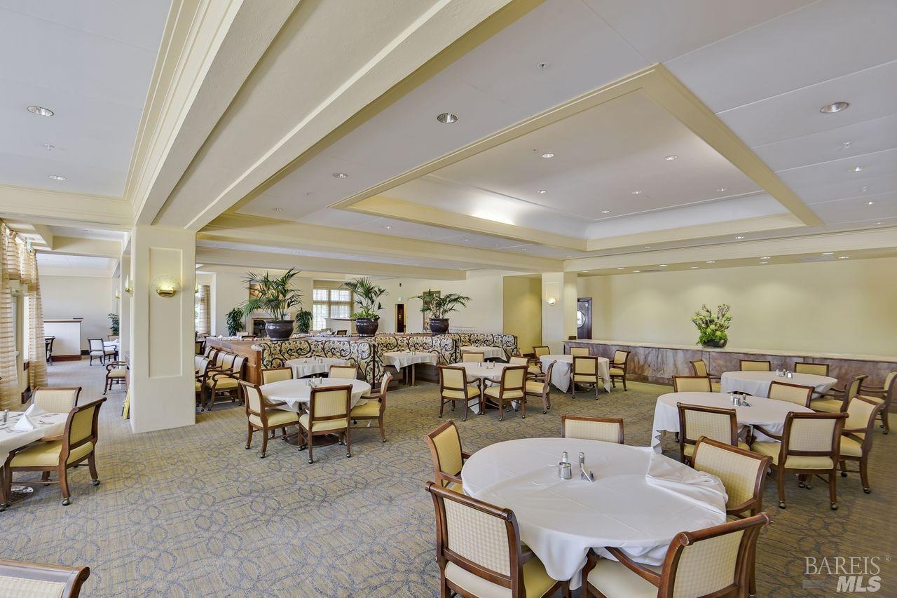 Detail Gallery Image 23 of 27 For 300 Deer Valley Rd 4e,  San Rafael,  CA 94903 - 1 Beds | 1 Baths