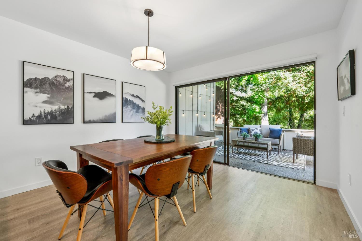 Detail Gallery Image 14 of 51 For 53 Flicker Dr, Novato,  CA 94949 - 3 Beds | 2/1 Baths