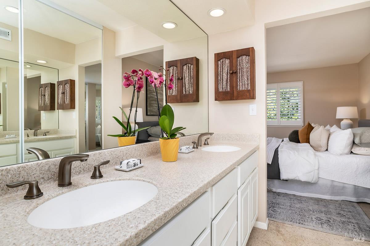 Detail Gallery Image 19 of 38 For 51 Mount Muir Ct, San Rafael,  CA 94903 - 5 Beds | 2/1 Baths