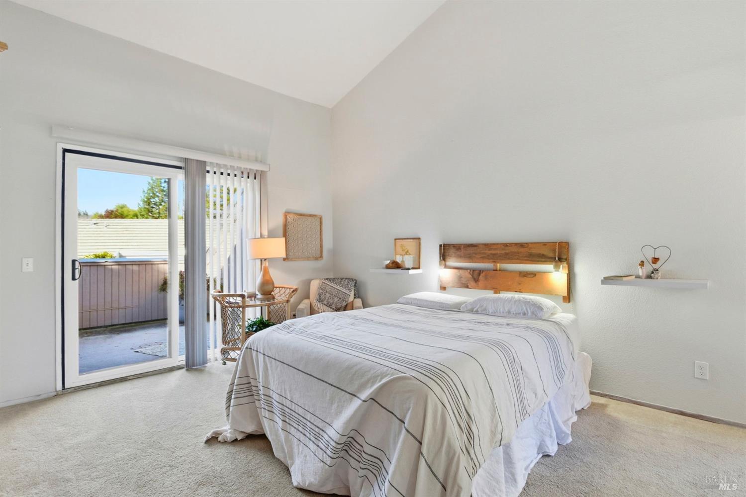 Detail Gallery Image 14 of 32 For 1536 Mission Blvd, Santa Rosa,  CA 95409 - 2 Beds | 2/1 Baths