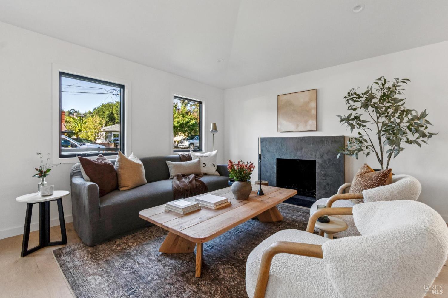 Detail Gallery Image 5 of 62 For 78 Nelson Ave, Mill Valley,  CA 94941 - 4 Beds | 3/1 Baths