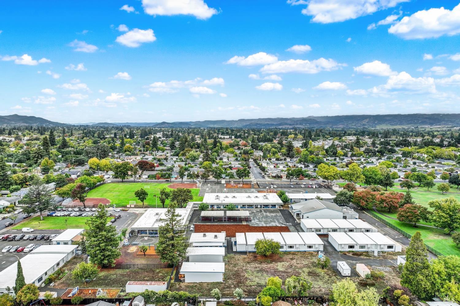 Detail Gallery Image 41 of 42 For 2407 Norton St, Napa,  CA 94558 - 3 Beds | 2 Baths